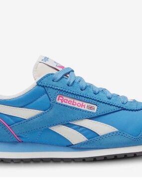 Reebok size 5.5 Light Blue & White Sneaker with Pink Accents